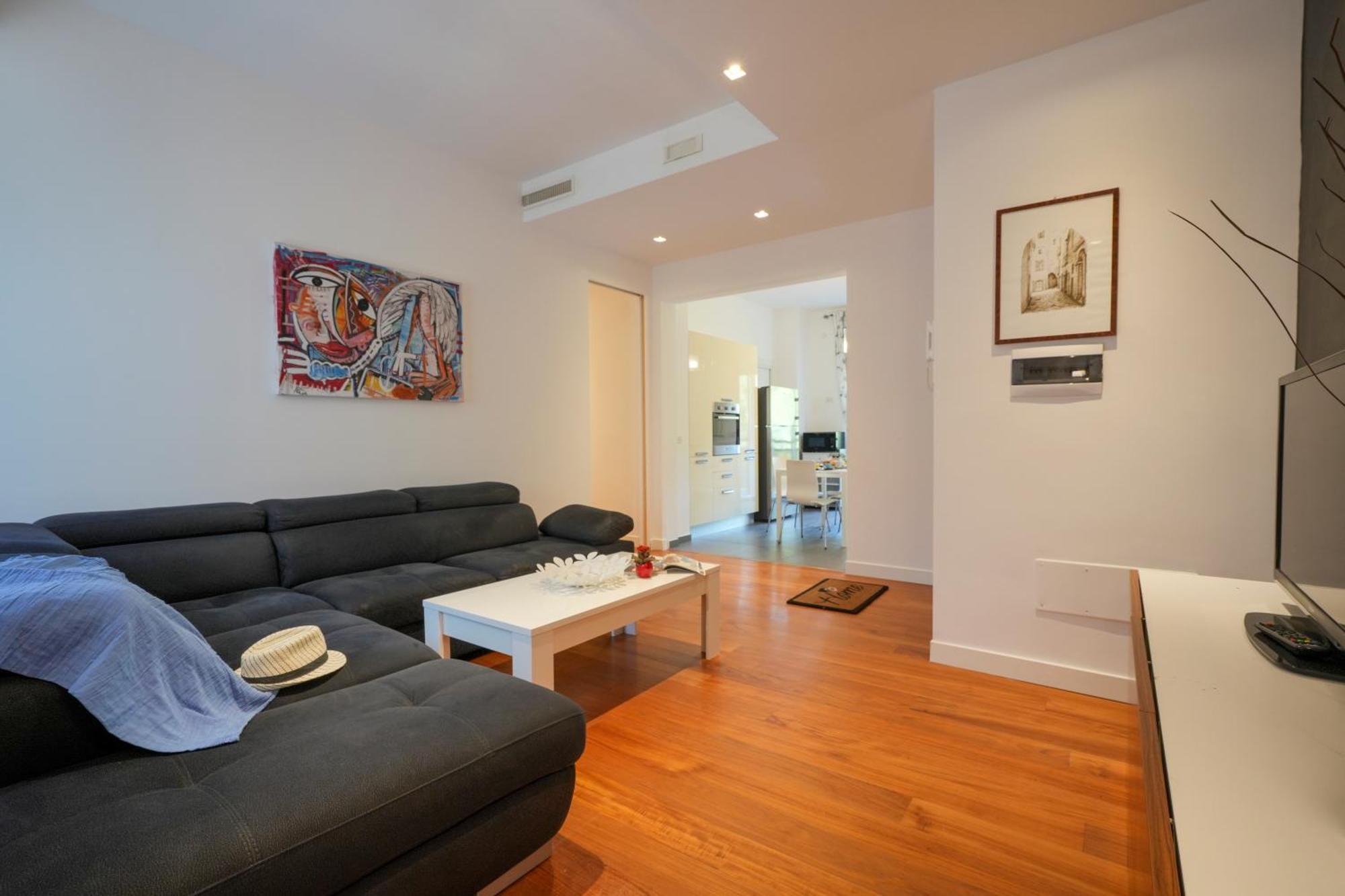 Gli Aquiloni Apartment - Steps From The Station Bari Exterior photo